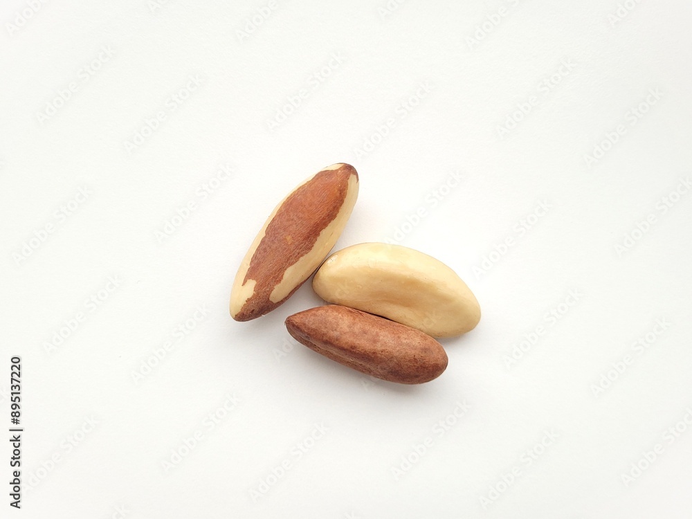 Obraz premium Delicious portion of brazil nuts.