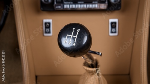 4 speed shift knob