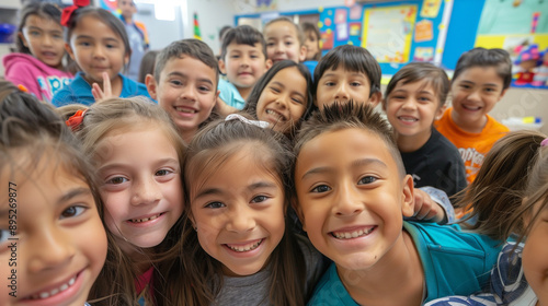 Class_selfie_in_an_elementary_school._Kids_taking