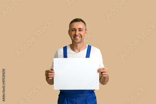 Portrait of male mechanic w...