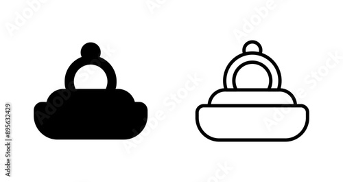 Engagement ring Vector Icon