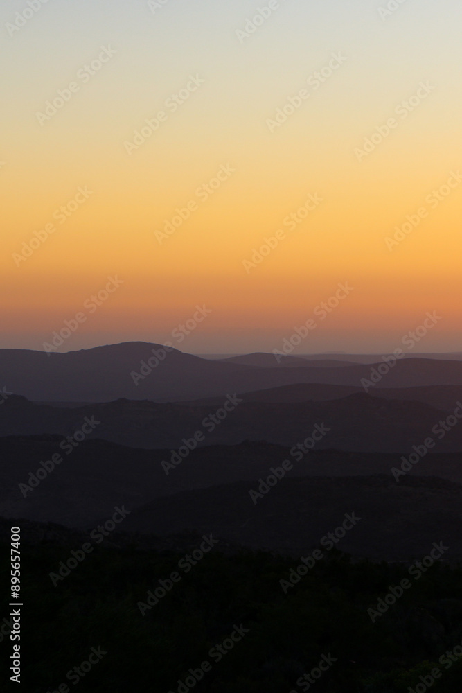 Obraz premium sunset over the mountains