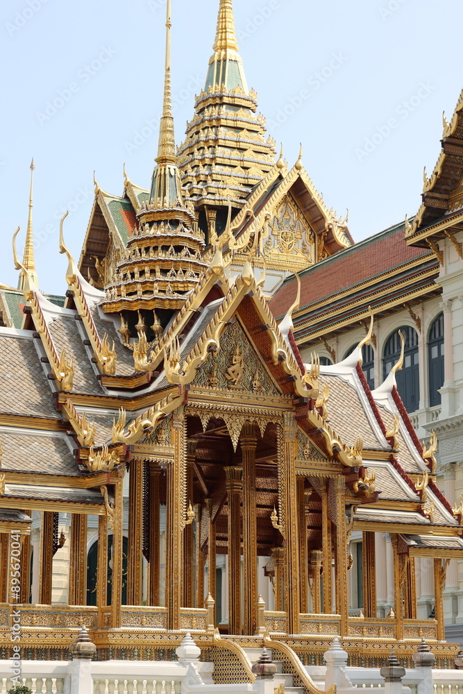 Fototapeta premium temple in thailand