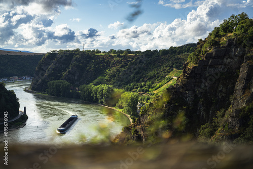 Obraz na płótnie Spitznack im Tal der Loreley, Juli 2024 w salonie