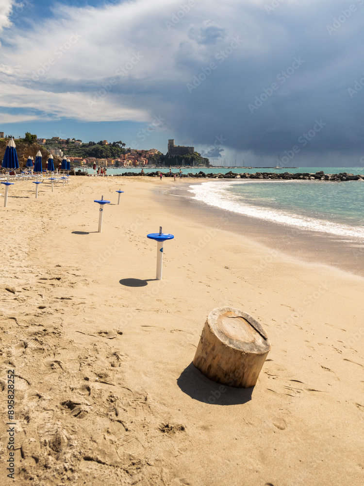 Φωτογραφία Nuvole in arrivo sulla costa Lericina, Venere Azzura, Lerici, La Spezia, Liguria
