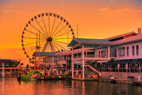 Skyviews Miami Bayside Observation Wheel, ferris wheel