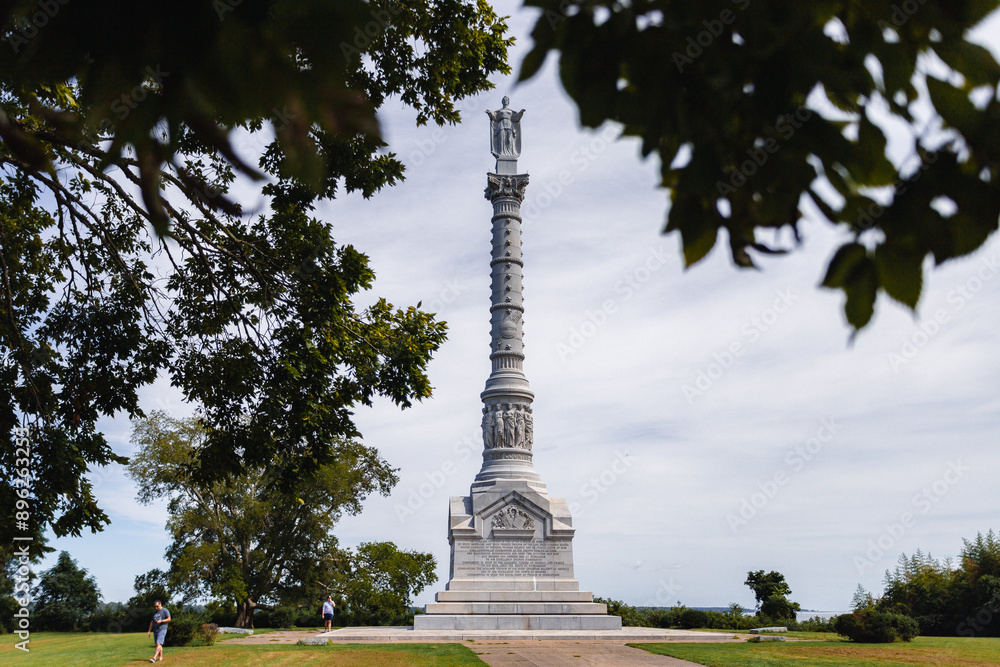 Naklejka premium Statue