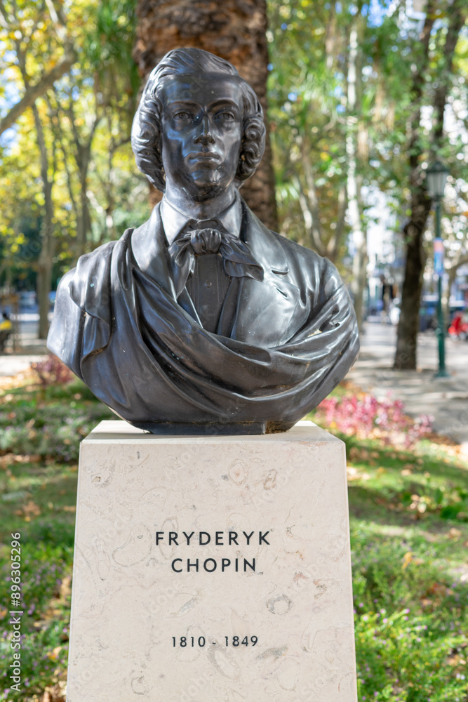 Obraz premium Statue of the composer Frederic Chopin installed on the Avenida da Liberdade in Lisbon-Portugal