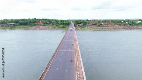 Wallpaper Mural Traffic moving on waterway flyover Torontodigital.ca