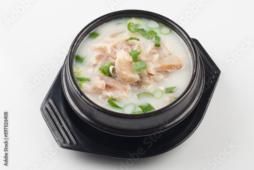  Doganitang is a soup made by boiling beef’s kneecaps.