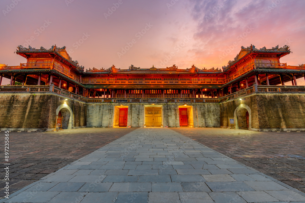 Obraz premium Imperial City with the Purple Forbidden City within the Citadel in Hue, Vietnam. Imperial Royal Palace of Nguyen dynasty in Hue.