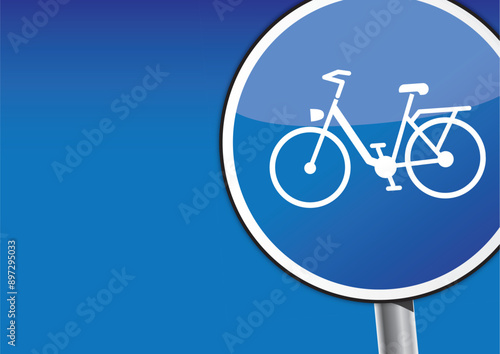 Fahrrad Symbolbild - Verkehrsschild vor blauem Himmel