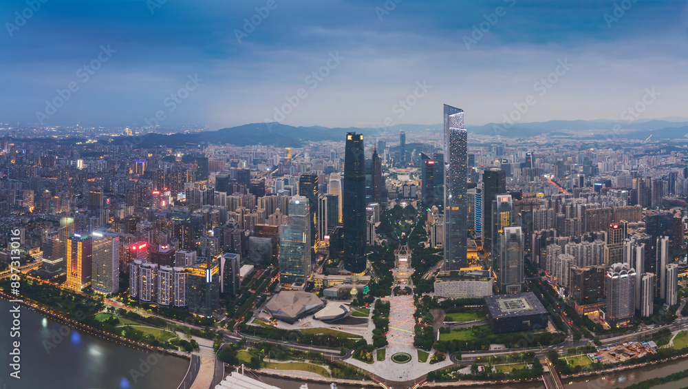 Obraz premium Overlooking the modern urban architecture skyline and night view of Guangzhou, Guangdong Province, China