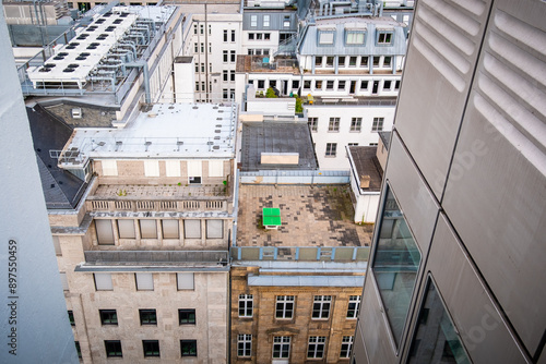 Tischtennisplatte auf dem Dach eines Hauses in Düsseldorf, Deutschland photo