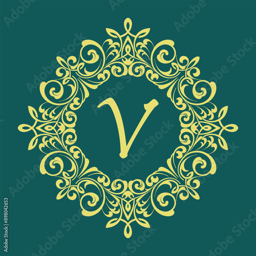 The initial design with luxurious Victorian carved ornaments is suitable for various needs