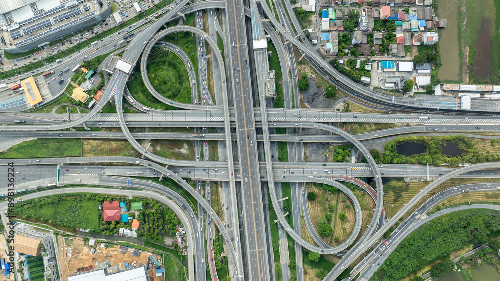 Obraz premium Burapha Withi Expressway, Industrial Ring Road, Bangna Intersection, Routes, Ring Road intersections, intercity connections for transportation, Bangkok Thailand, aerial view