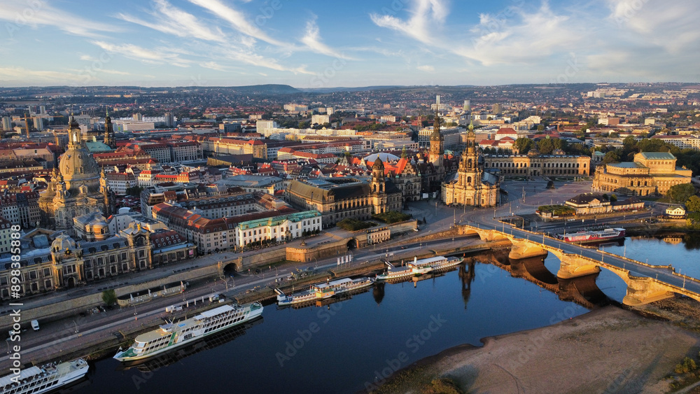 Fototapeta premium Skyline of Dresden with the river Elbe