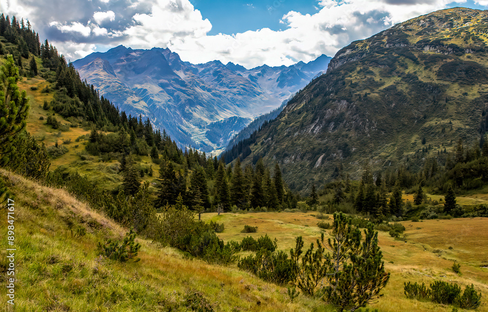 Fototapeta premium Autumn mountain landscape