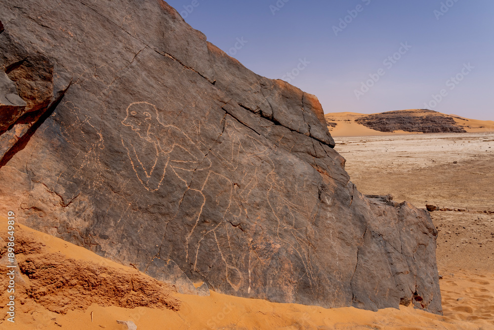 Obraz premium rock painting in desert, Bouhadian rocks in Tadrart Rouge, Tassili N'Ajjer National Park. Sahara