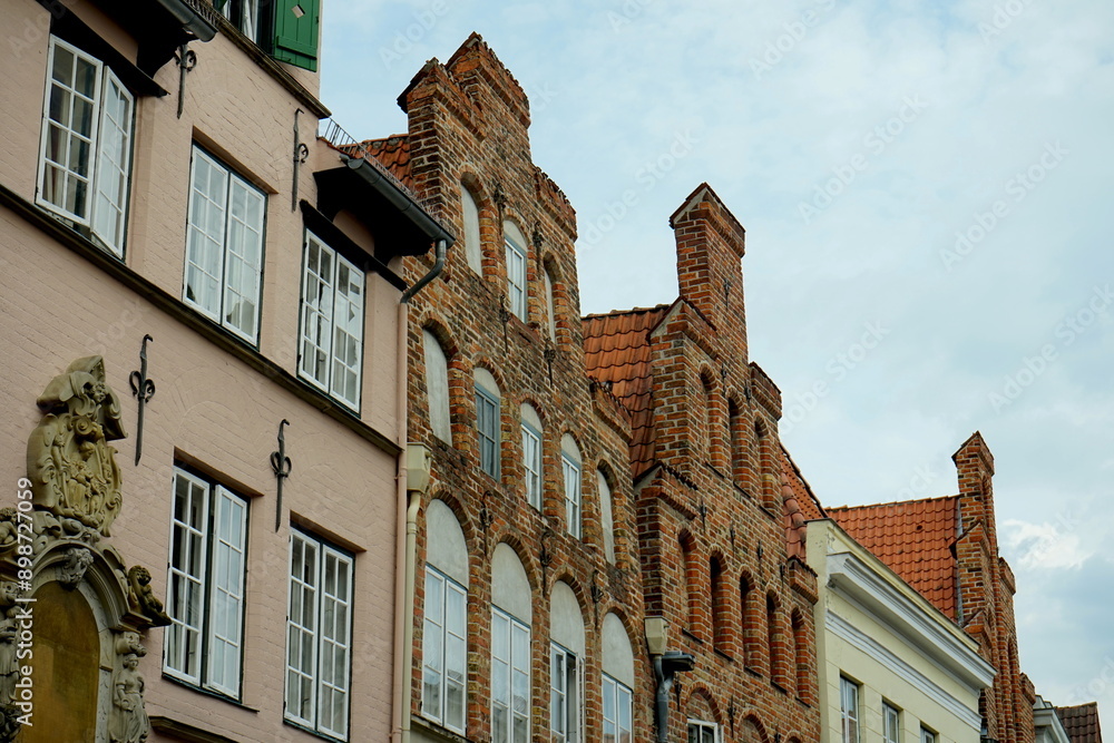 Fototapeta premium Backsteinhäuser in Lübeck