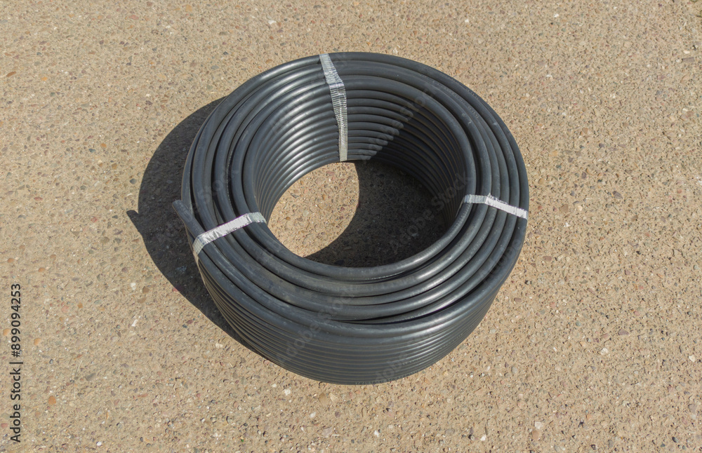Roll of tubing for self-compensating drippers Roll of tubing for self-compensating drippers