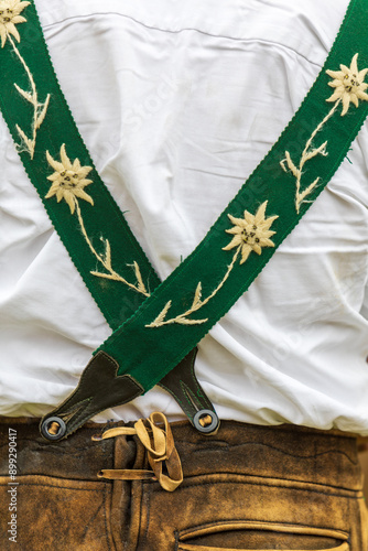ALLGÄU - Tracht - Hosenträger - Lederhose - Edelweiß - gestickt
