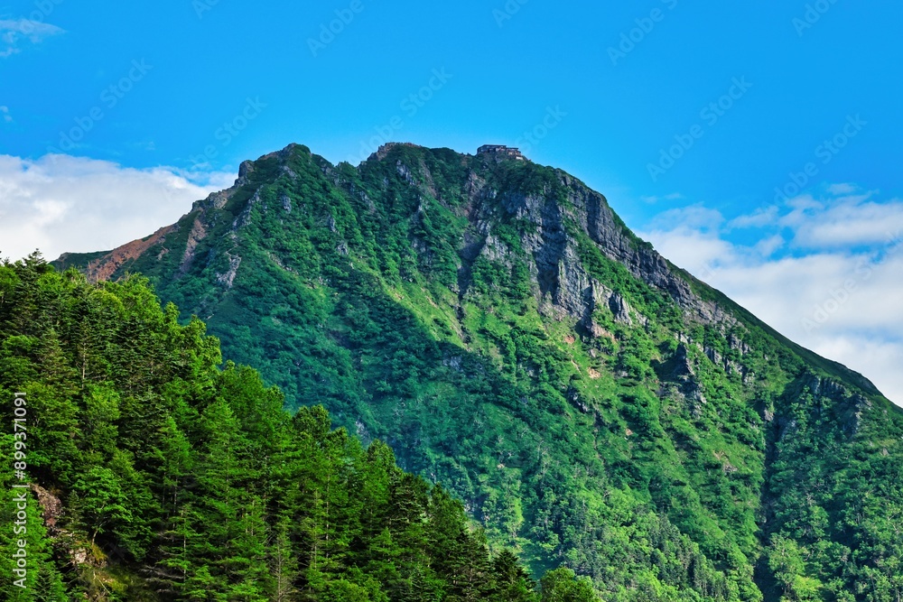 Fototapeta premium 八ヶ岳連峰の赤岳