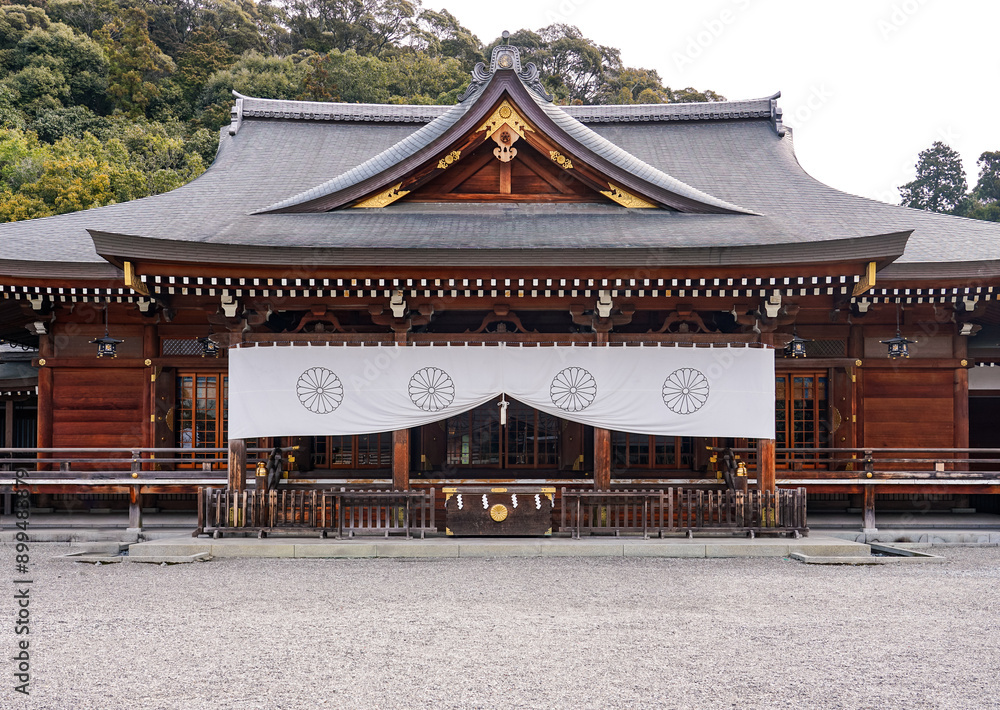Naklejka premium 祈祷殿 日本最古ともいわれるの三輪明神こと大神神社(奈良県桜井市)