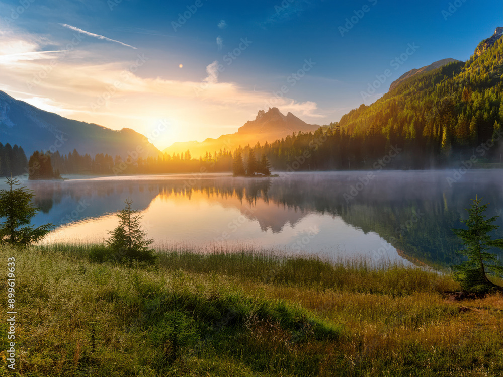 Fototapeta premium sunset over the lake