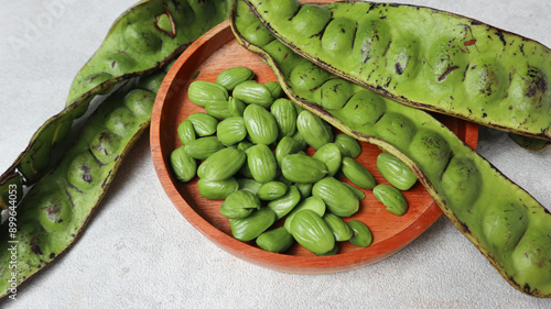 фотографія Raw Pete or Petai ,Popular Stinky Bitter Bean