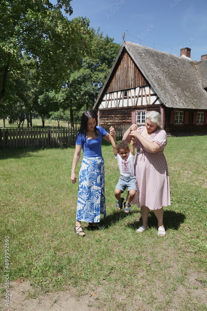 Rodzina. Mama, babcia, dziecko.
