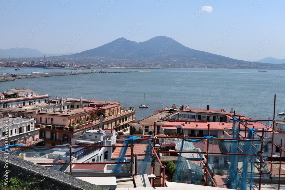 Napoli - Il Vesuvio dal Belvedere di Pizzofalcone