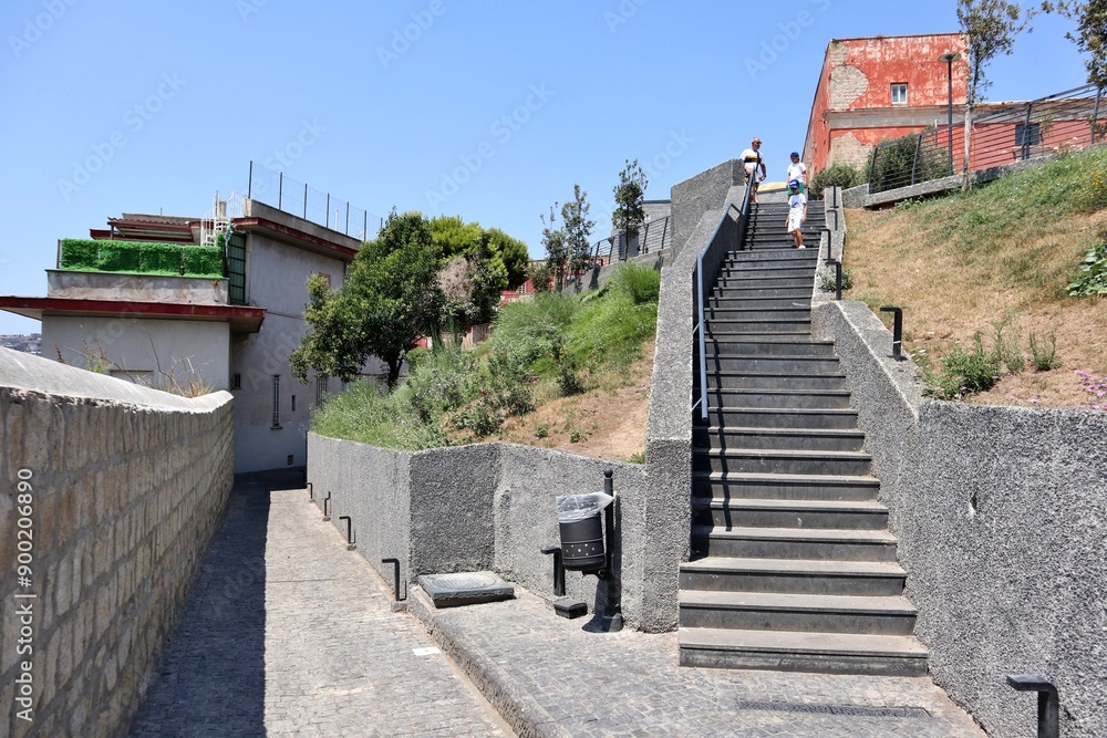 Napoli - Scorcio del Belvedere Pizzofalcone dalla terrazza inferiore