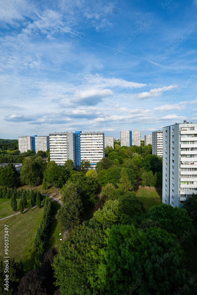 osiedle tysiąclecia katowice- największe osiedle na śląsku obok dużego parku