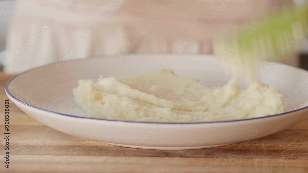 Detailed 4K UHD Video of Grilled Sausage Accompanied by Smooth Mashed Potatoes and Vibrant Garden Peas | Close-Up View
Detailed 4K UHD Video of Grilled Sausage Accompanied by Smooth Mashed Potatoes and Vibrant Garden Peas | Close-Up View
