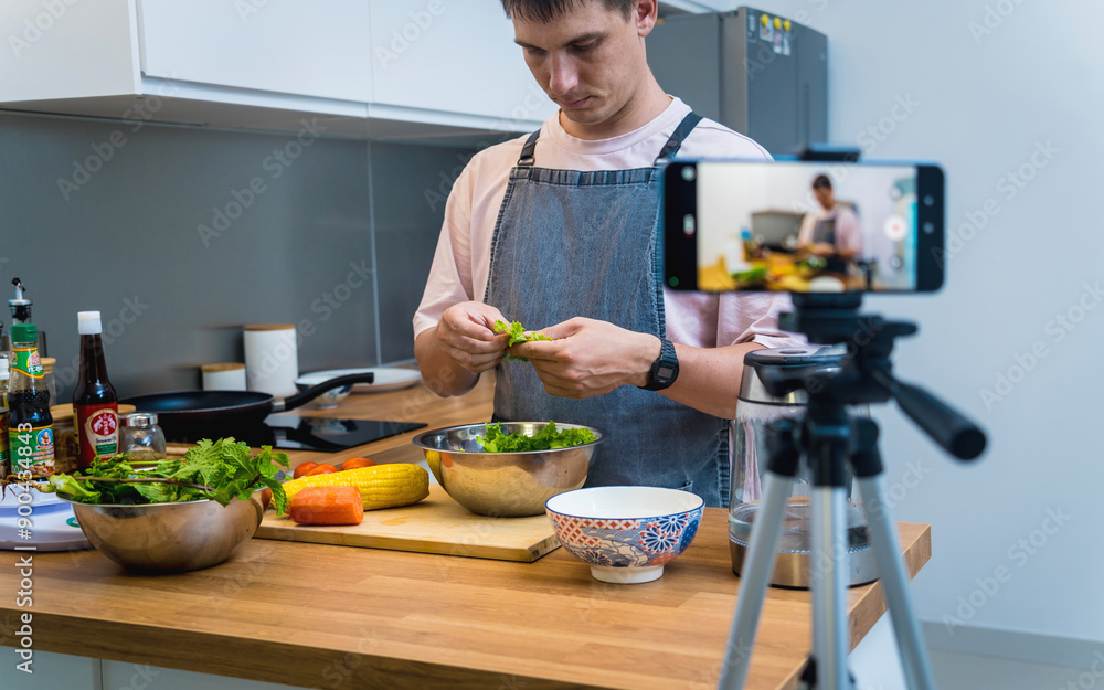 The chef is broadcasting live from workshop how to prepare a spicy glass noodle salad The chef is broadcasting live from workshop how to prepare a spicy glass noodle salad