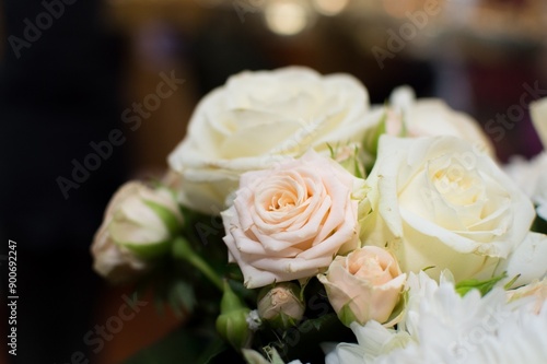 Floral composition of white and cream roses