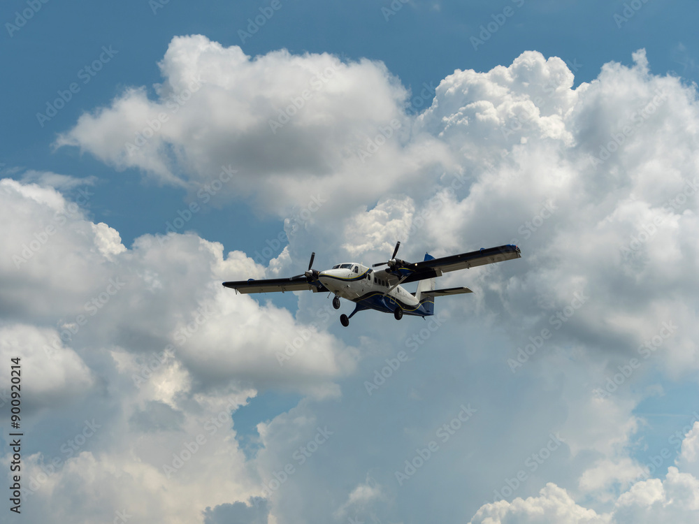 真夏の空と飛行機 真夏の空と飛行機
