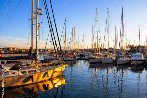 Fotografia Sunset in the port of Mogan