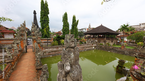 Pabellón Kertha Gorsa, Palacio de Klungkung, Bali, Indonesia photo