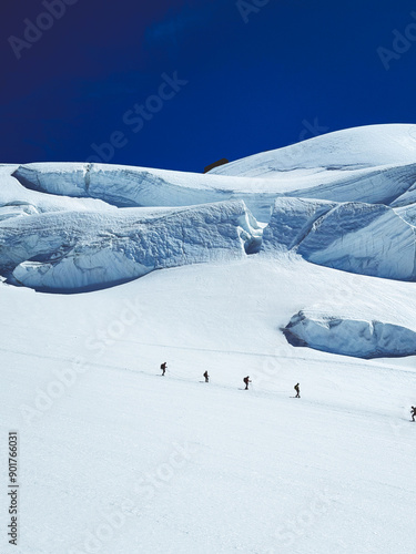 Alpinismo sul Ghiacciaio del Lys