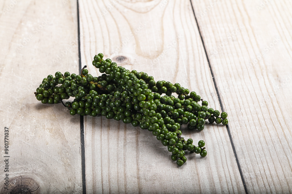 Fresh ripe green peppercon heap