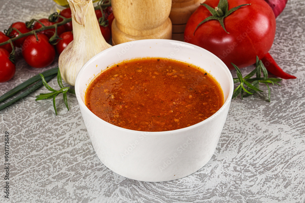 Hot tomato soup with diced chicken Hot tomato soup with diced chicken