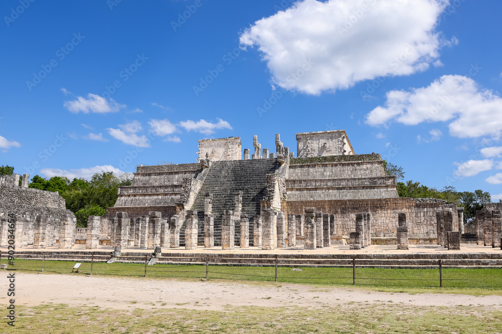 Fototapeta premium UNESCO world heritage site Chichen-Itza ruins located in Yucatan peninsula, Mexico, is one of the seven modern world wonders.
