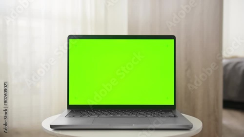 Wallpaper Mural Laptop with Green Screen Chroma Key for Custom Content Torontodigital.ca