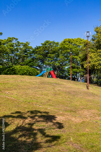 山の公園（縦構図）