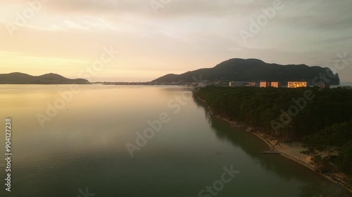 Vista area del atardecer en Laredo