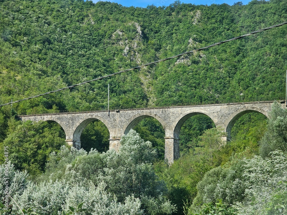 Una Nationalpark Bosnien. Wasserfälle, Kulen Vakuf und Martin Brod