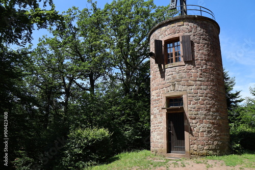 Ancienne tour de télégraphe Chappe, ville de Saverne, département du Bas Rhin, France photo