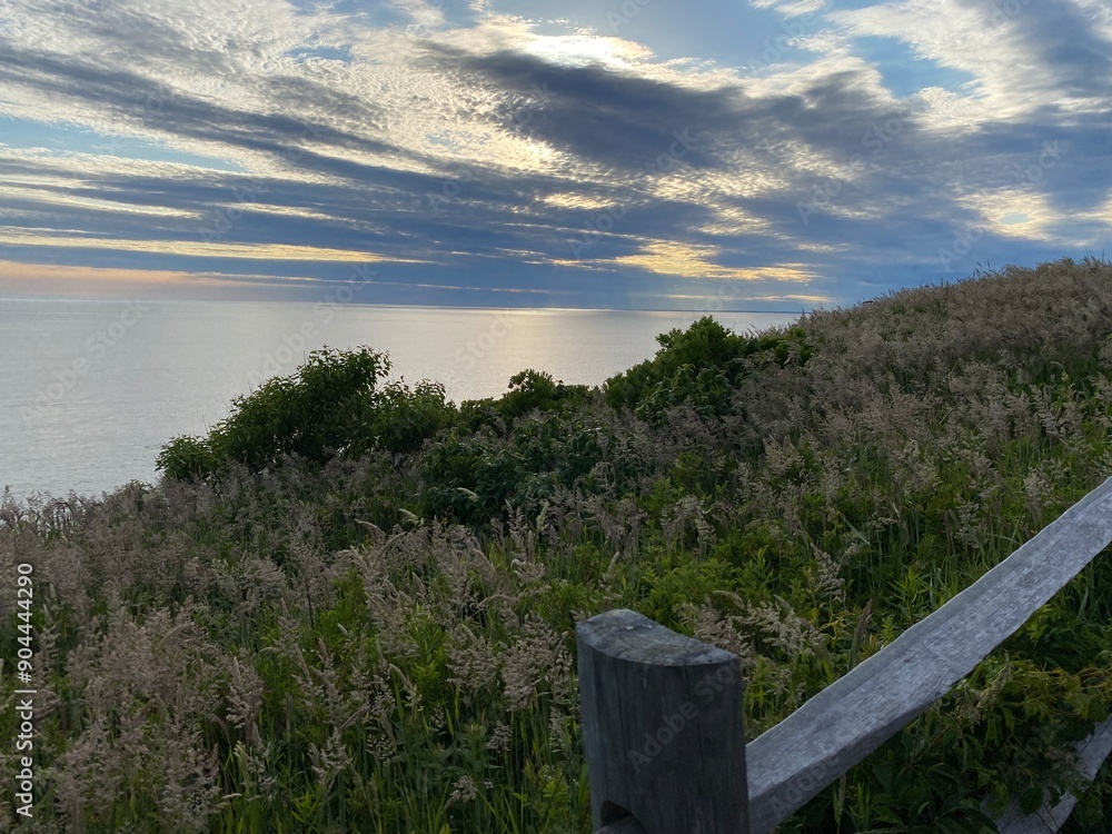 Fototapeta premium Sunset on Martha's Vineyard, Massachusetts